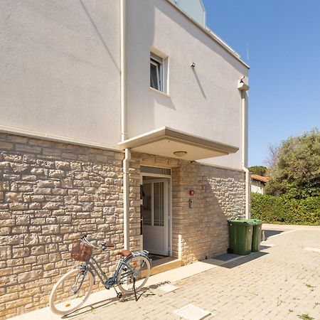 Apartment Sky By Seeadria Agency Novigrad  Bagian luar foto