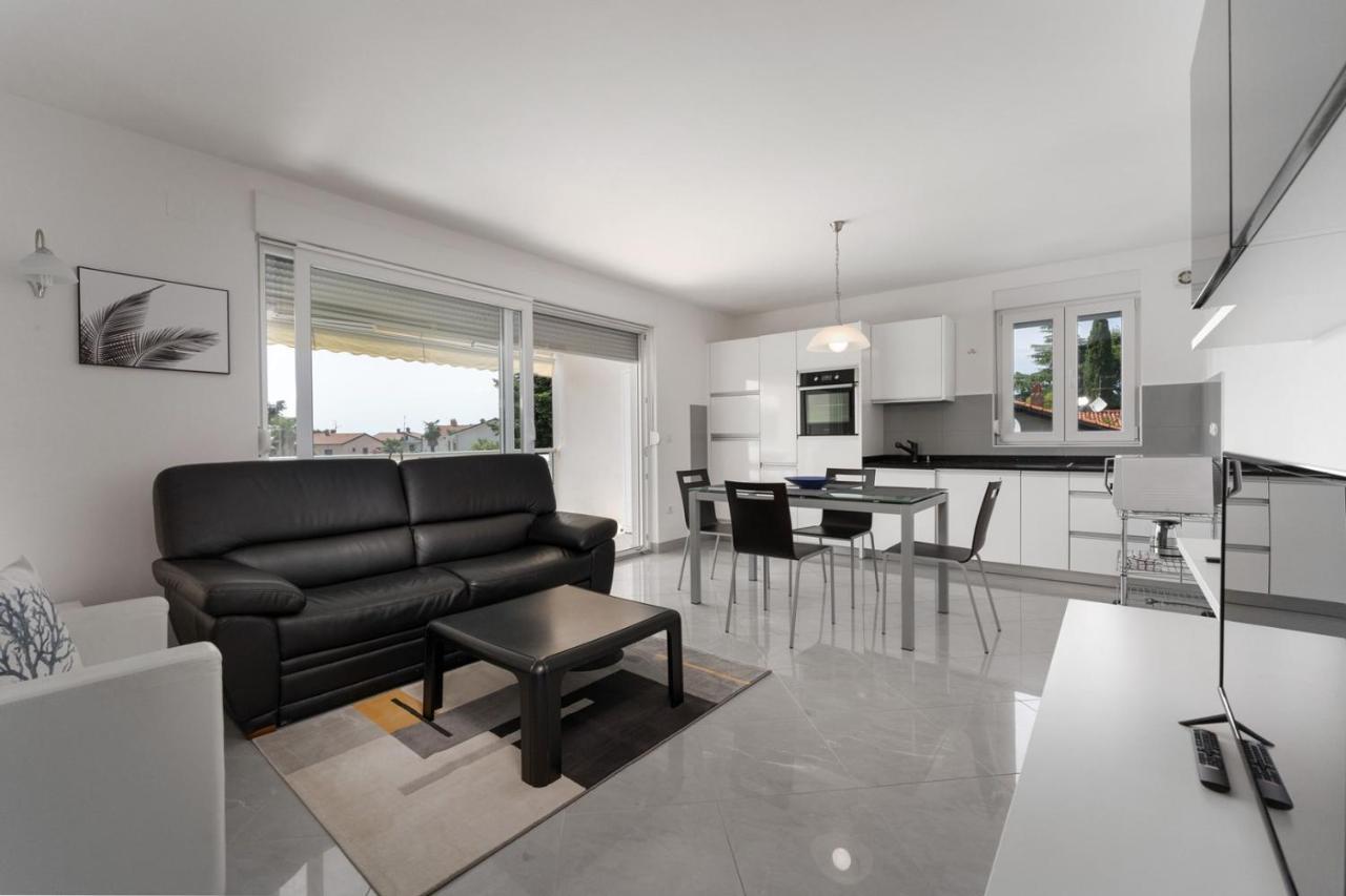 Apartment Sky By Seeadria Agency Novigrad  Bagian luar foto