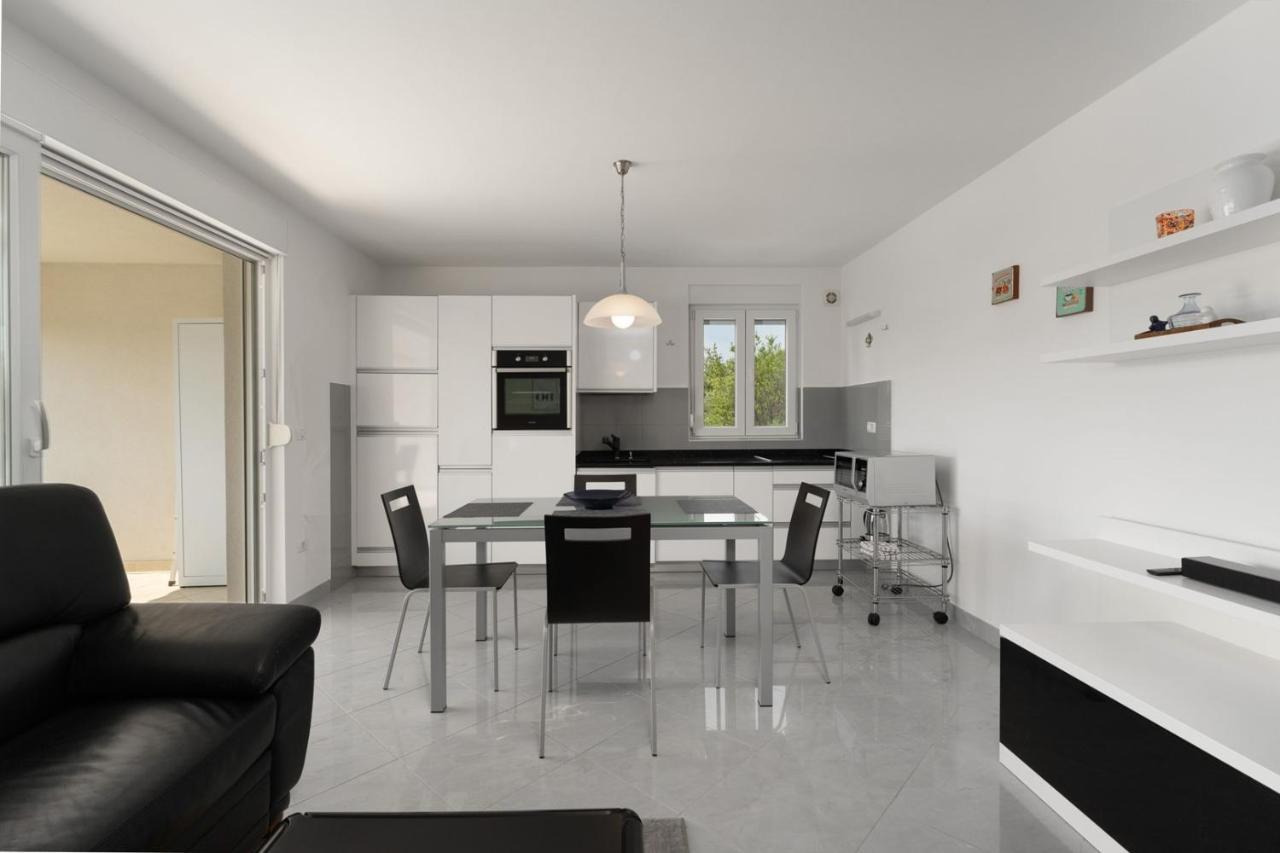 Apartment Sky By Seeadria Agency Novigrad  Bagian luar foto