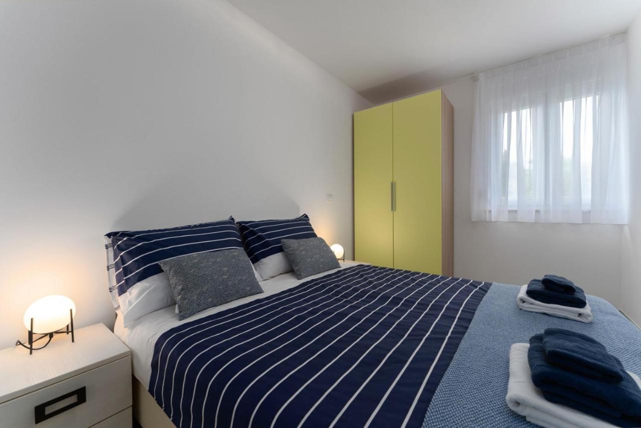 Apartment Sky By Seeadria Agency Novigrad  Bagian luar foto