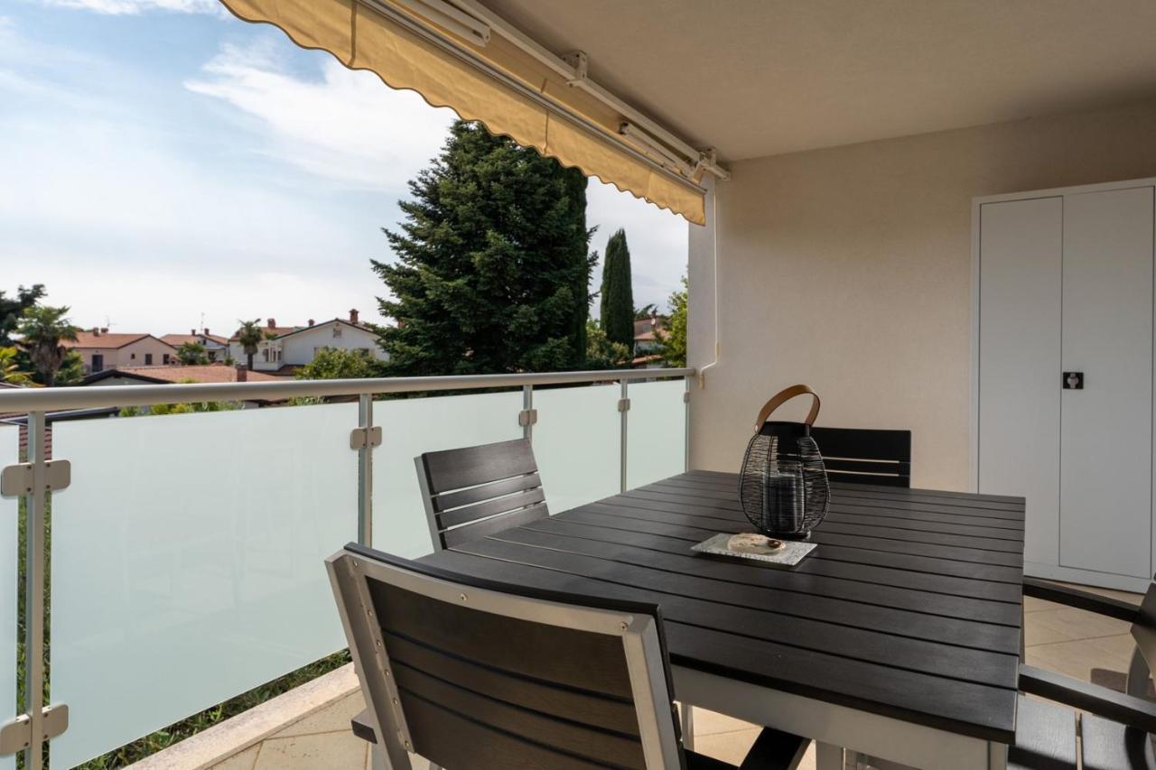 Apartment Sky By Seeadria Agency Novigrad  Bagian luar foto