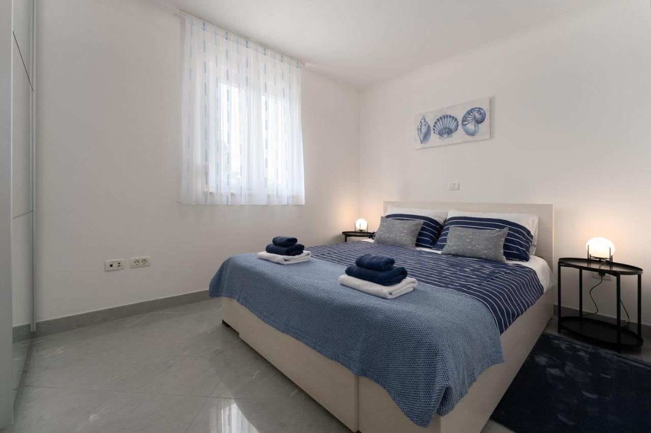 Apartment Sky By Seeadria Agency Novigrad  Bagian luar foto