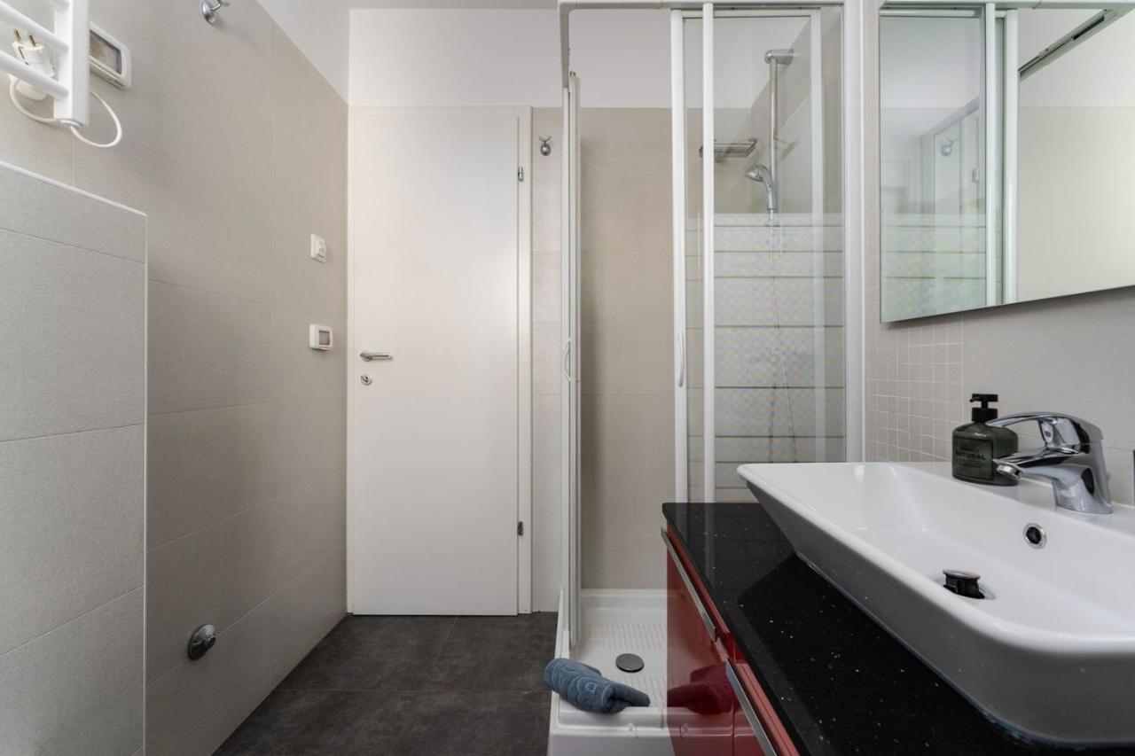 Apartment Sky By Seeadria Agency Novigrad  Bagian luar foto