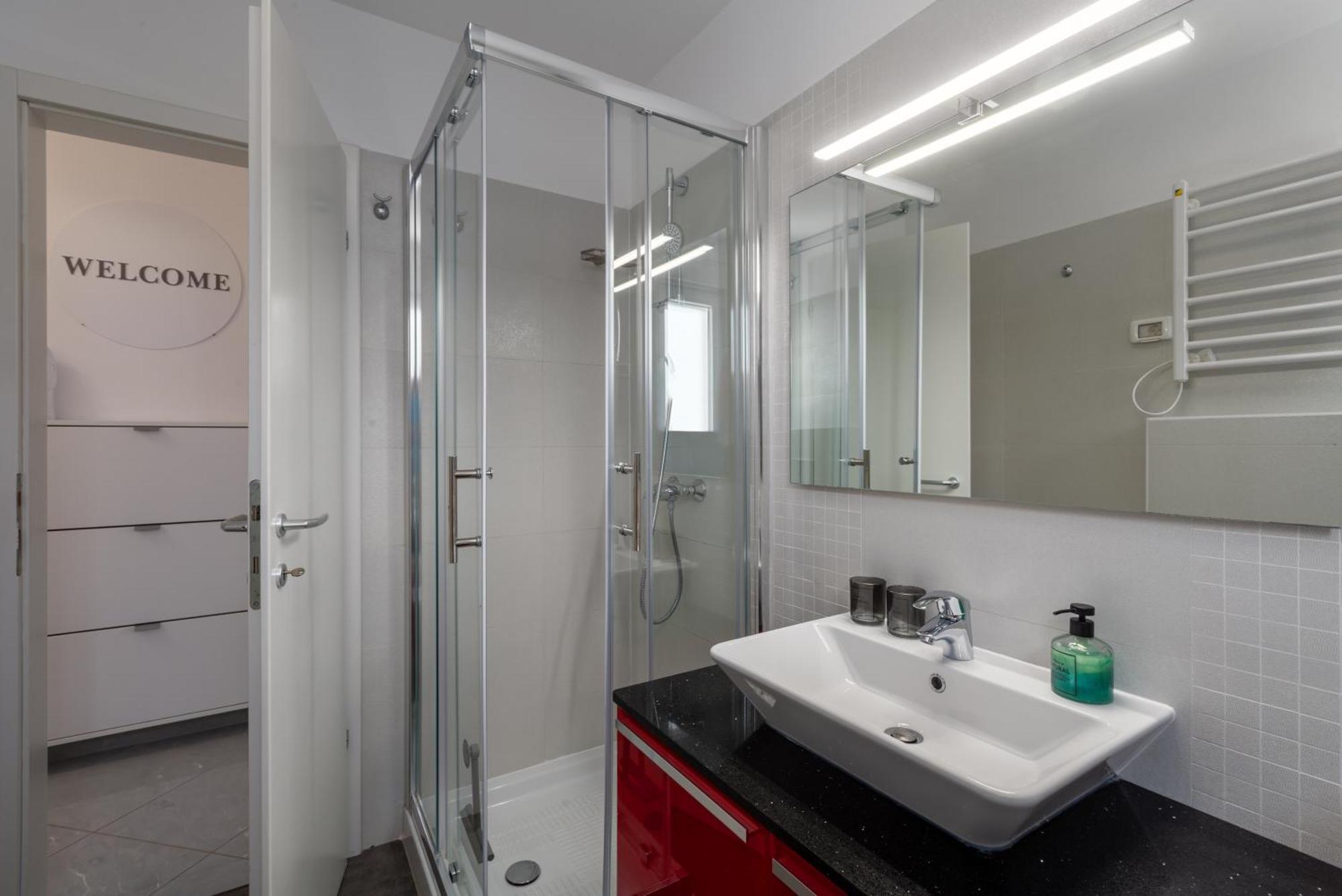 Apartment Sky By Seeadria Agency Novigrad  Bagian luar foto