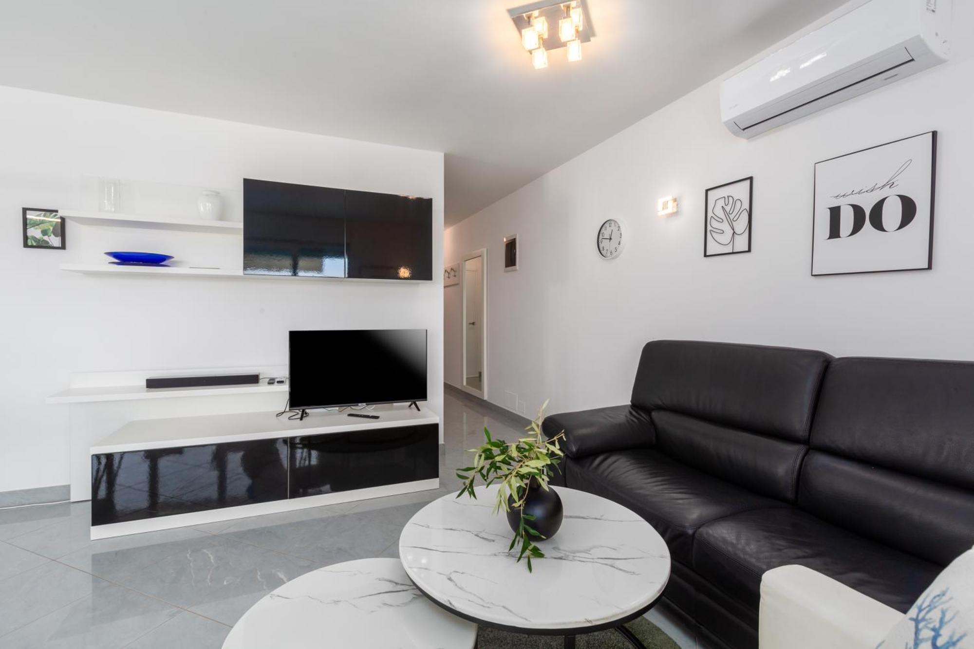 Apartment Sky By Seeadria Agency Novigrad  Bagian luar foto